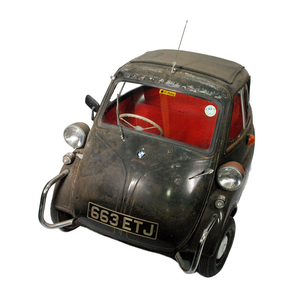 Classic cars, motorcycles & automobilia 